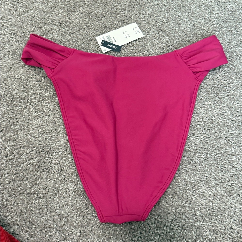 Abercrombie Ruched-Side Mid Rise Moderate Bikini Bottom - Picture 3 of 3